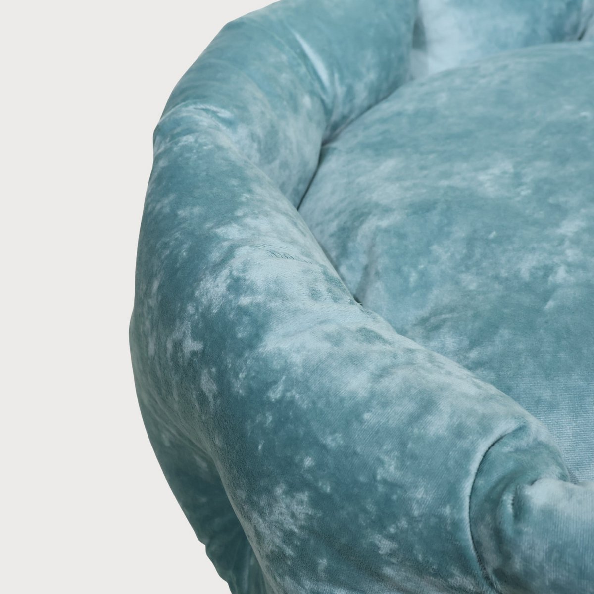 MARSHMALLOW Hundebett aus Samt mit Marmoreffekt